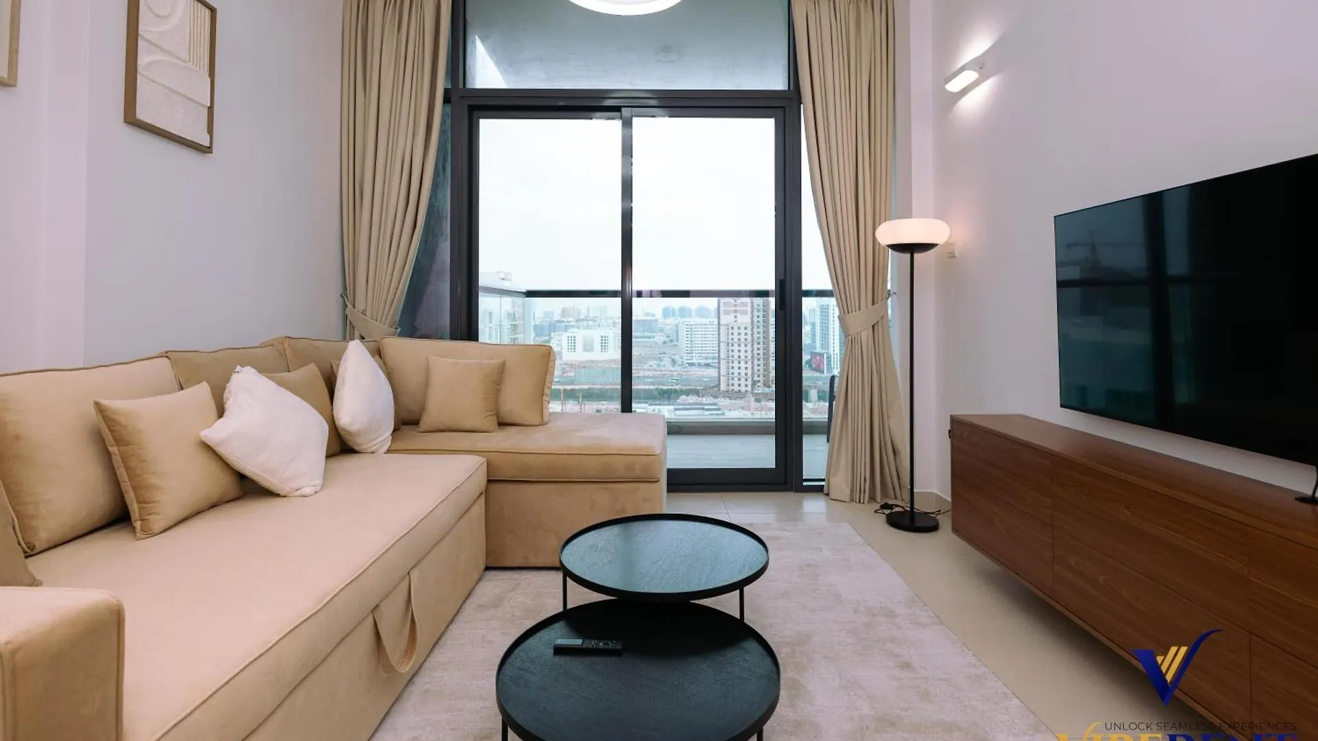 Apartment Central Jvc Boho Pool Sauna Gym Dubai